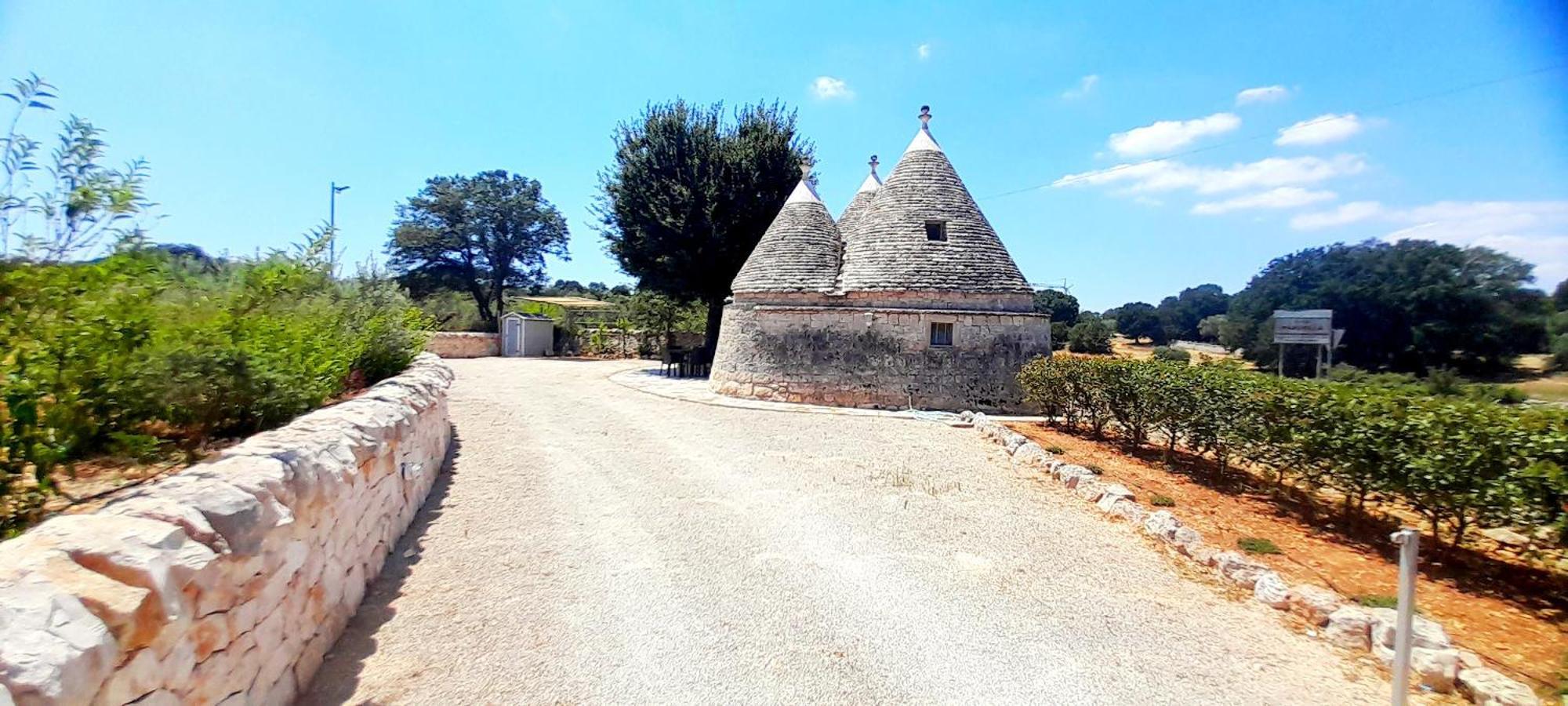 Trullo Roverella Локоротондо Экстерьер фото